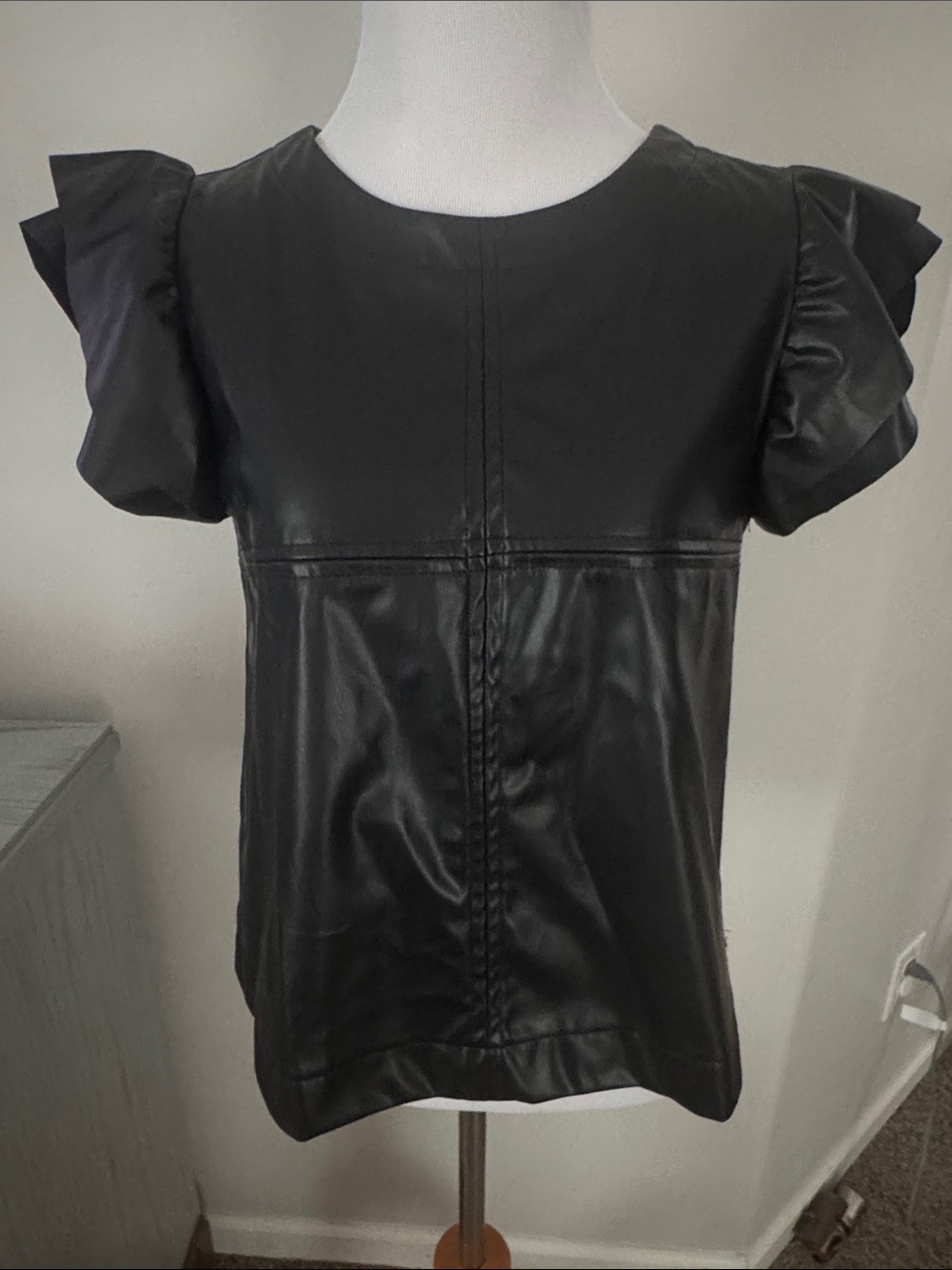 Black Vegan Leather Flutter Sleeve Top, sz S